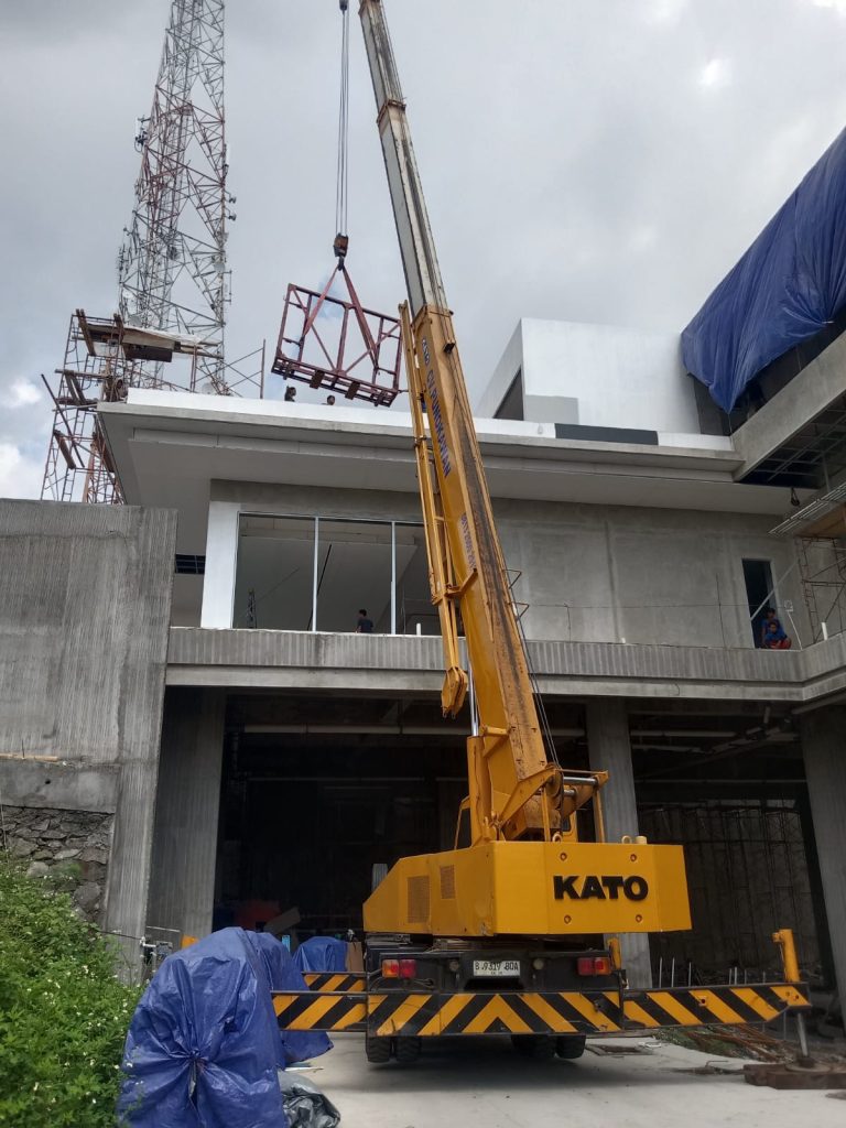 CV. PUNOKAWAN TERLIBAT DALAM PEMBANGUNAN RUMAH DI KAWASAN BUKIT SARI, SEMARANG 2 bukit sari 1